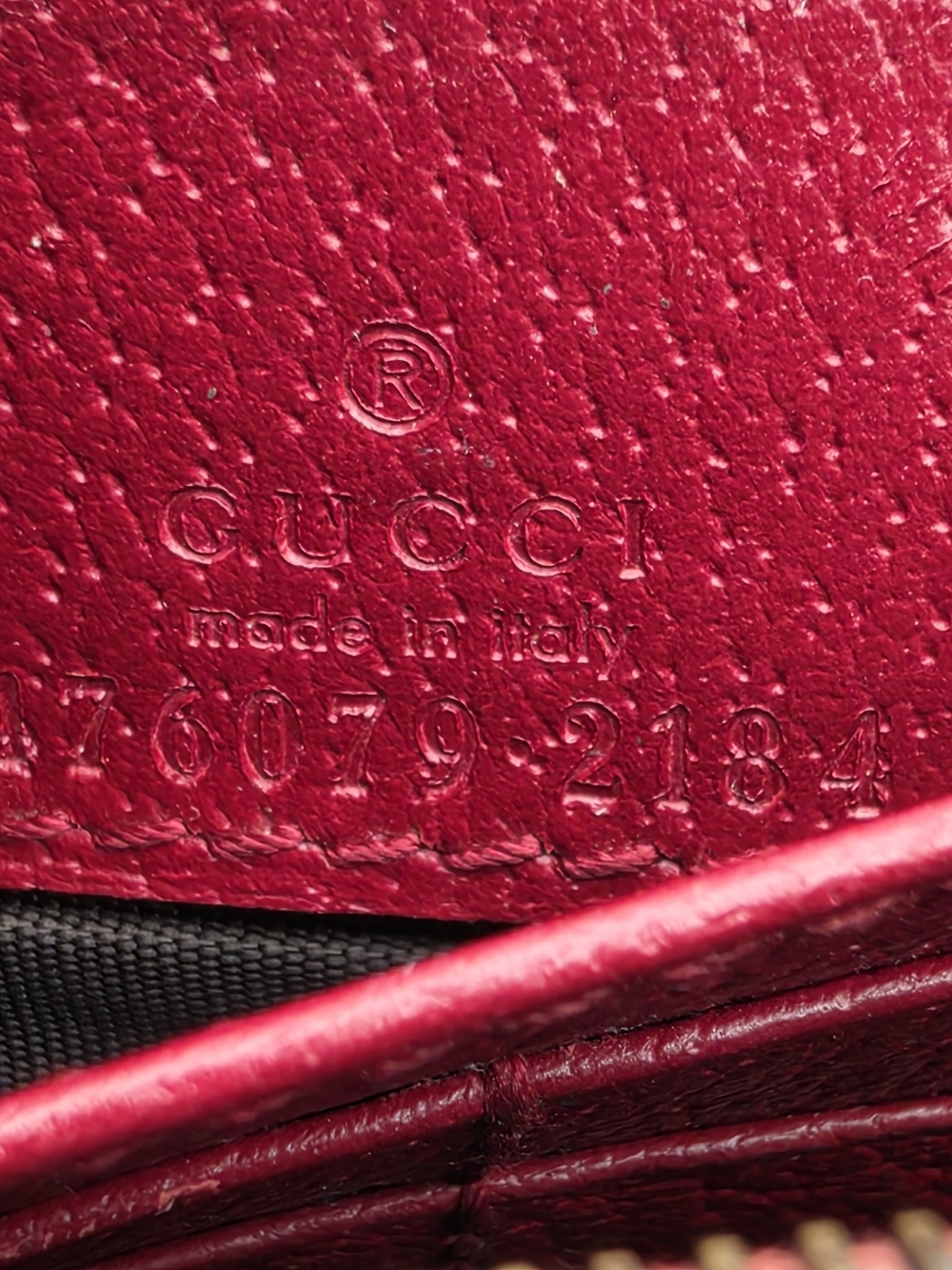 GUCCI GG Supreme Monogram Web Queen Margaret WOC Hibiscus Red Auth w/COA - Picture 9 of 16